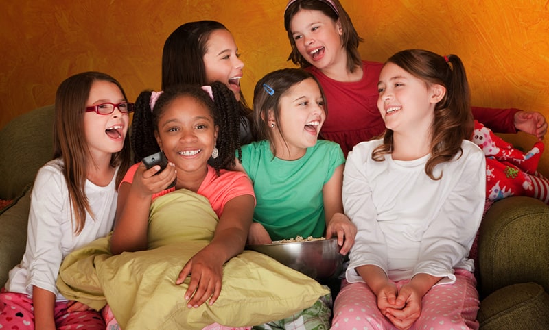 cine-club_pyjama_shutterstock_74949814_800x482v2